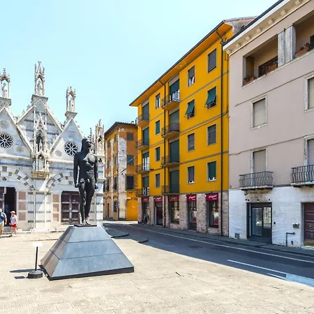 Hostly - La Spina Apartment Pisa